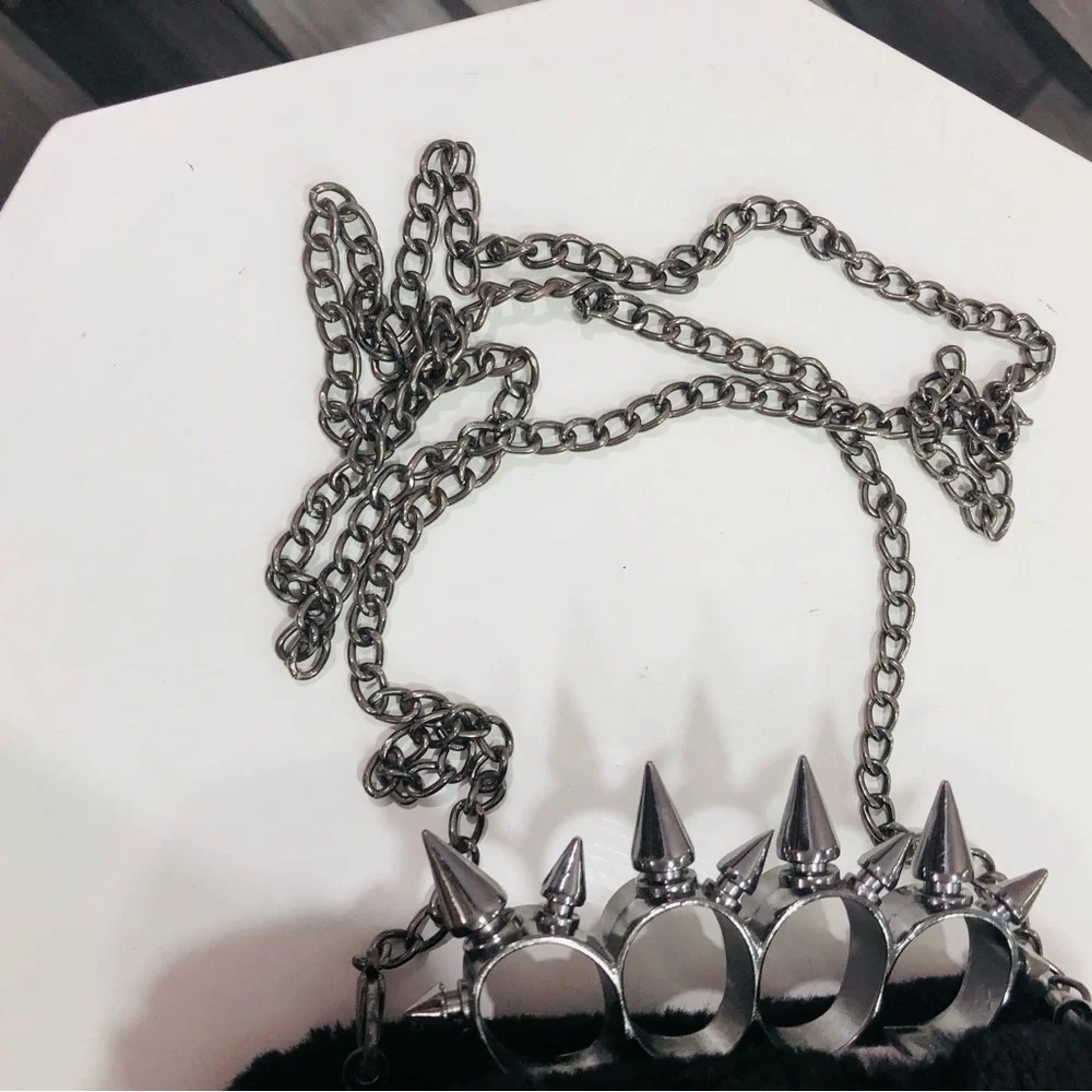 Black fur clutch / sling - Picture 10 of 14